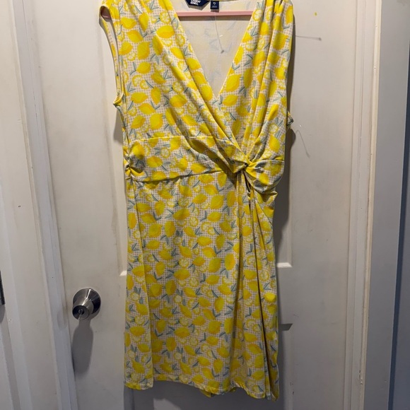 EUC lands end faux Wrap Dress. Cute lemon design, perfect for spring/summer! XL - Picture 1 of 4
